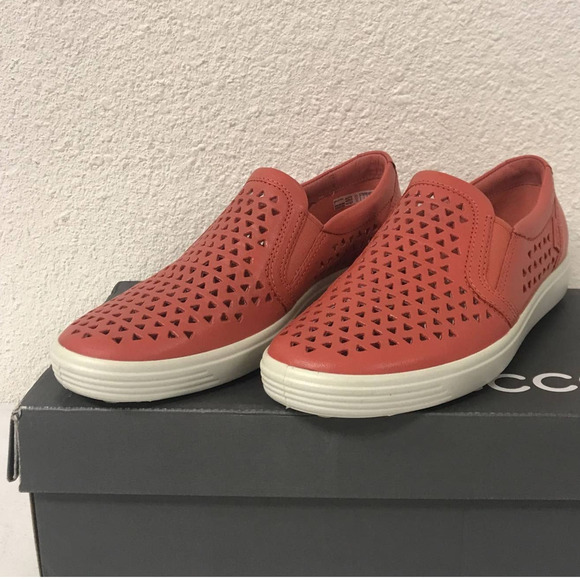 Ecco Women’s Soft 7 Laser Cut Slip-On Sneakers, Size US 5-5.5, Apricot - Picture 3 of 7